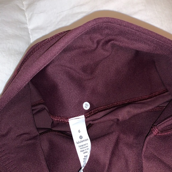 Thick lululemon leggings - Picture 3 of 5